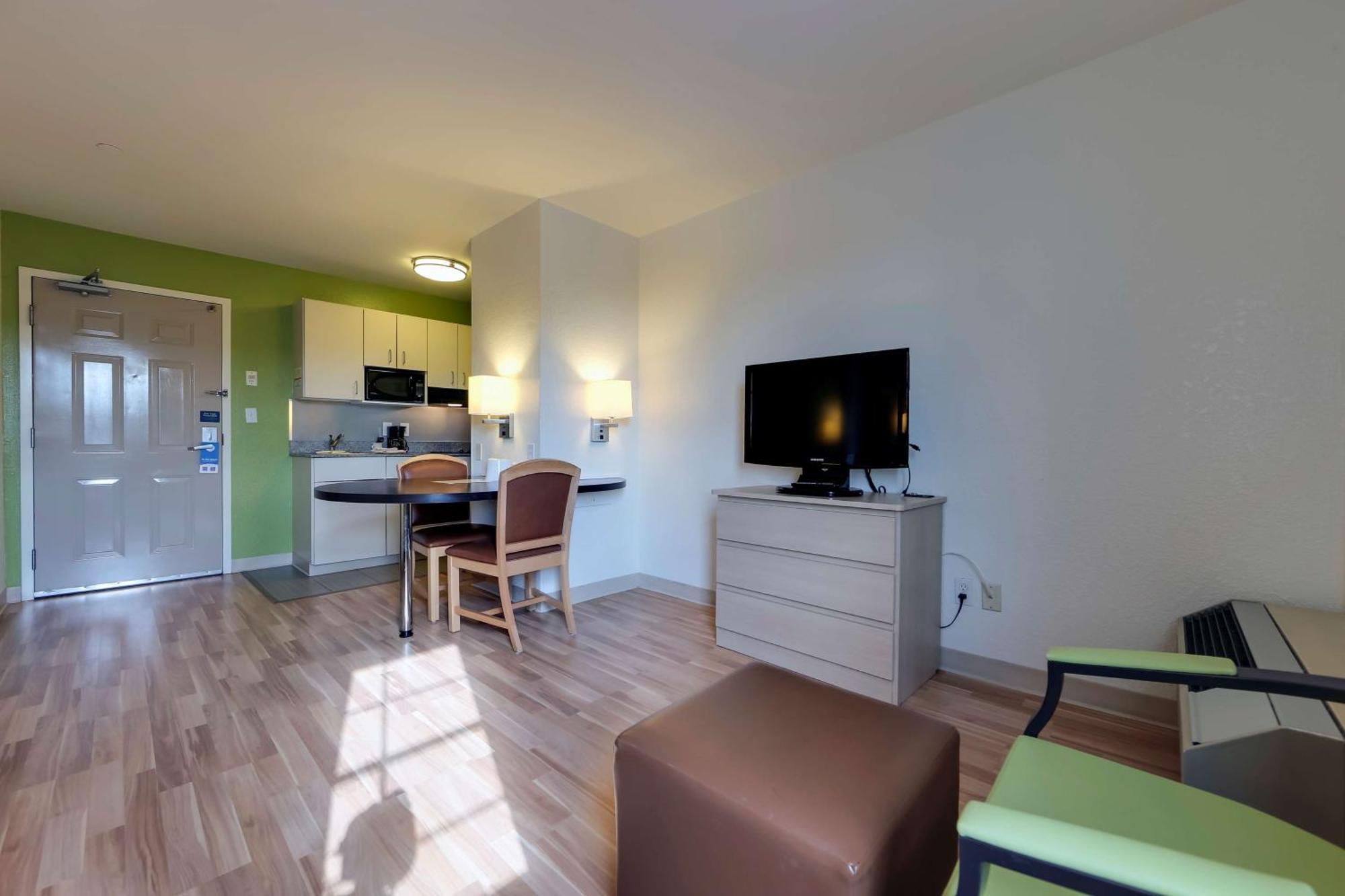 Studio 6 Toronto - Mississauga With Kitchenettes Εξωτερικό φωτογραφία