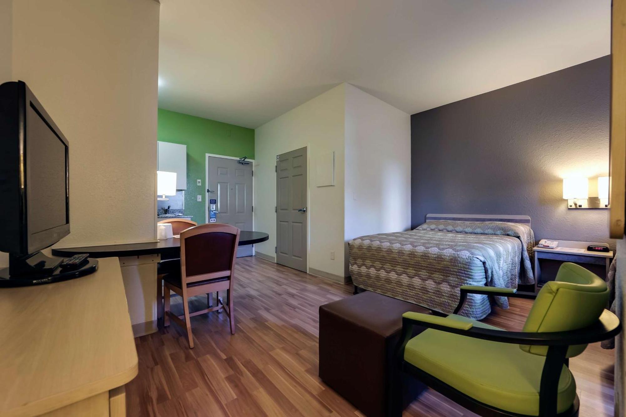 Studio 6 Toronto - Mississauga With Kitchenettes Εξωτερικό φωτογραφία