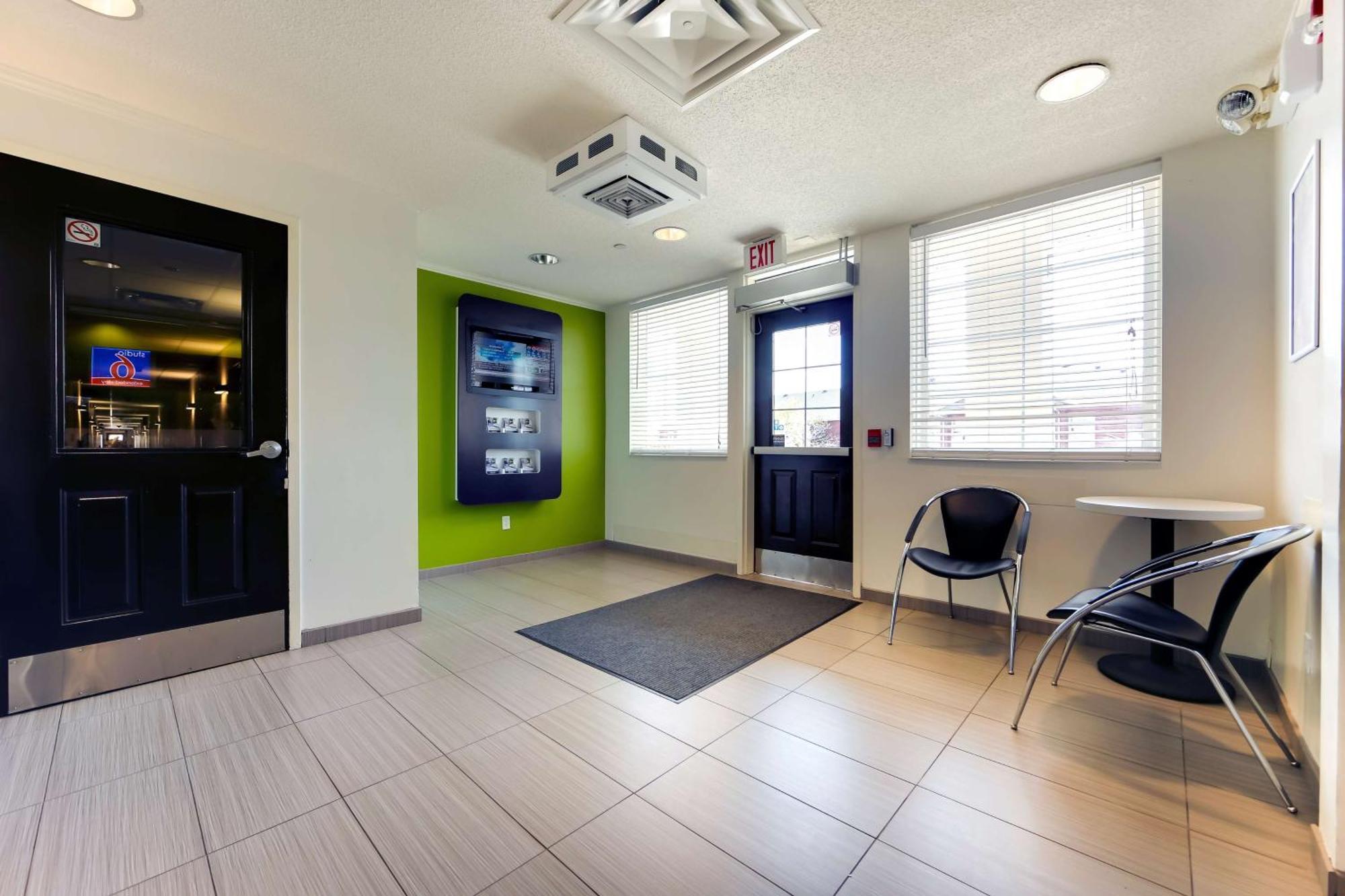 Studio 6 Toronto - Mississauga With Kitchenettes Εξωτερικό φωτογραφία